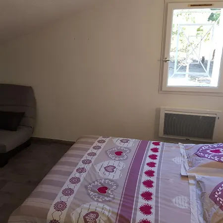 Maison Au Port De Cyprien Дом отдыха *